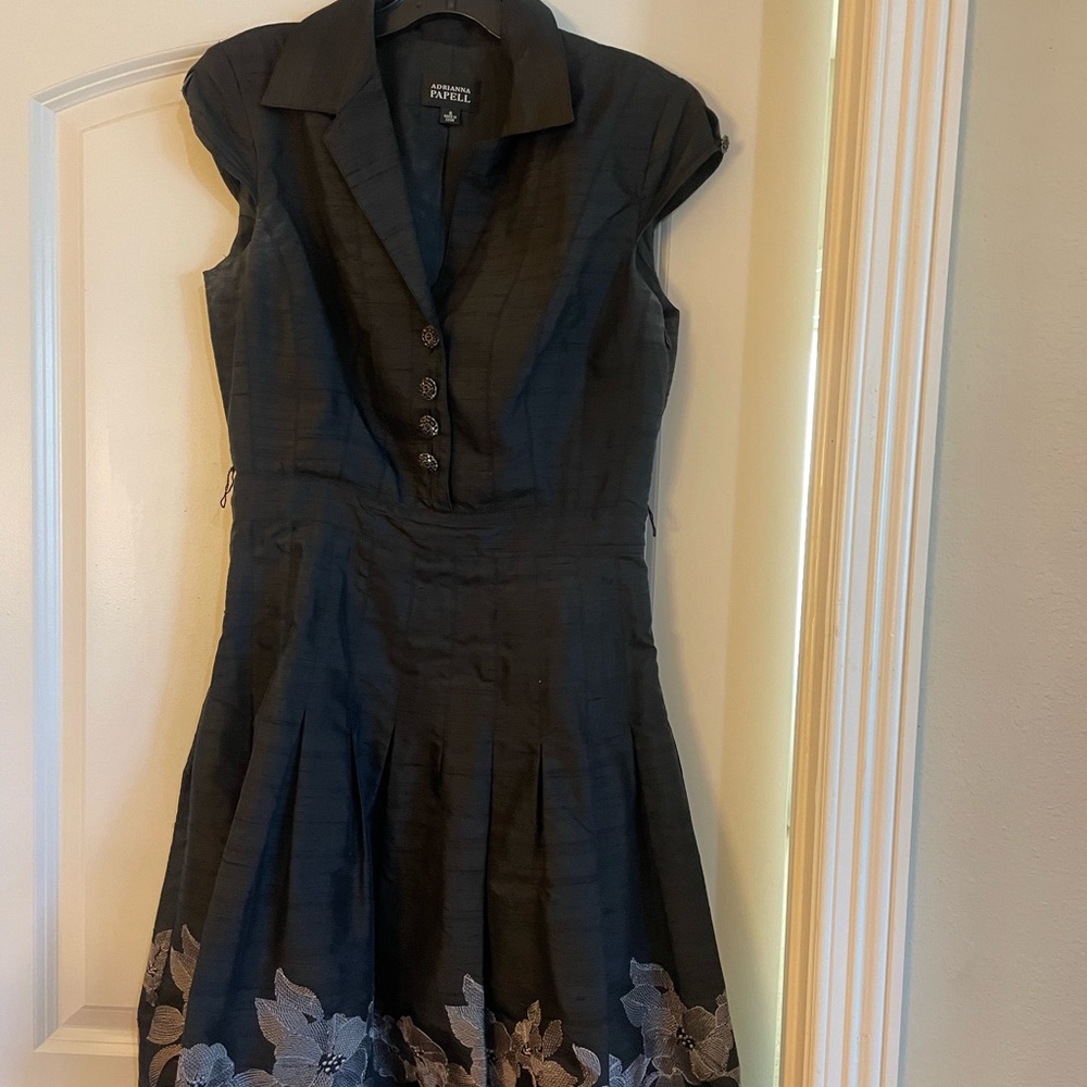 Adrianna Papell black dress size 8 knee length